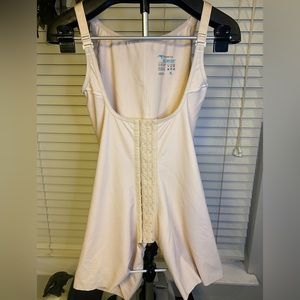 Marena Recovery Compression size XL for BBL Faja